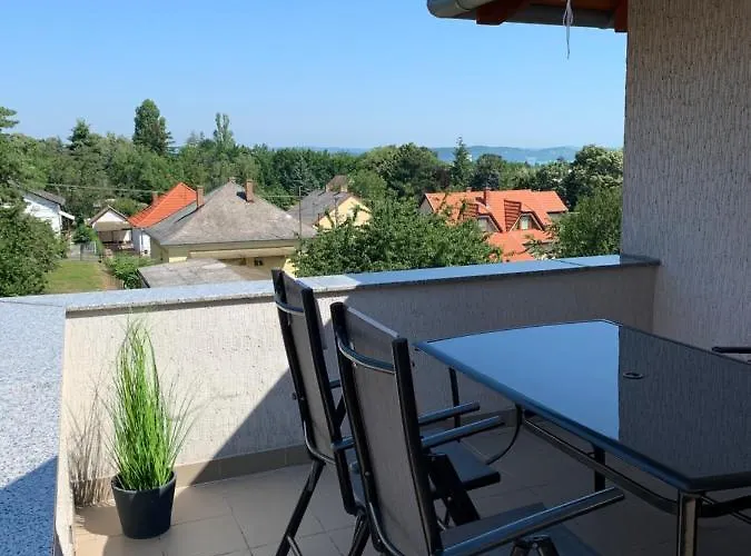 Radi Apartment *